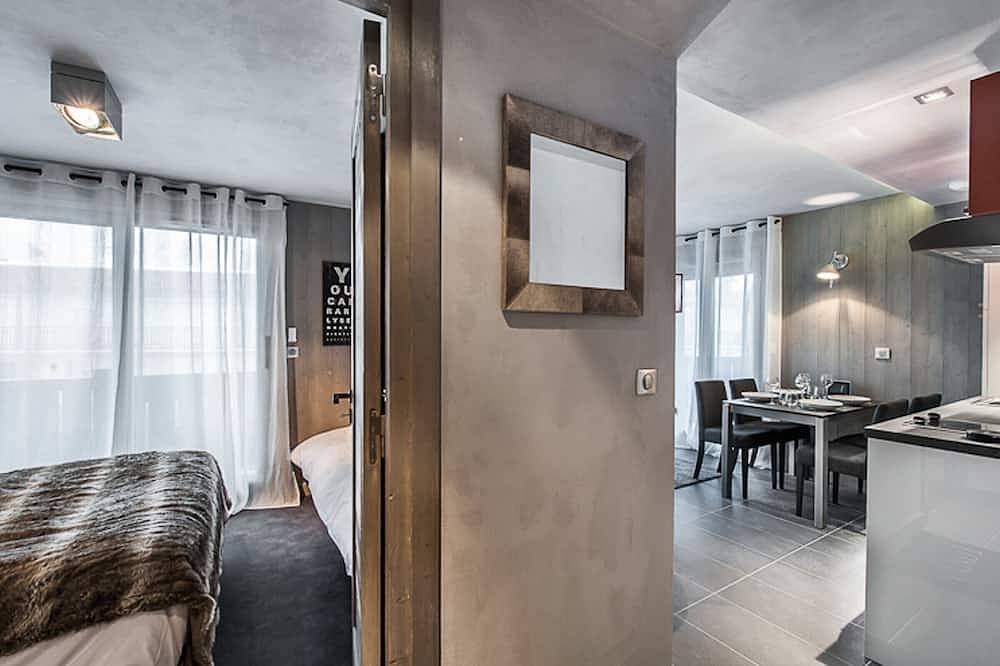 Apartamento entero, Apartamento acogedor y renovado en el centro de Courchevel Moriond, cerca de remontes. in Courchevel 1650 (Moriond), Saint-Bon-Tarentaise