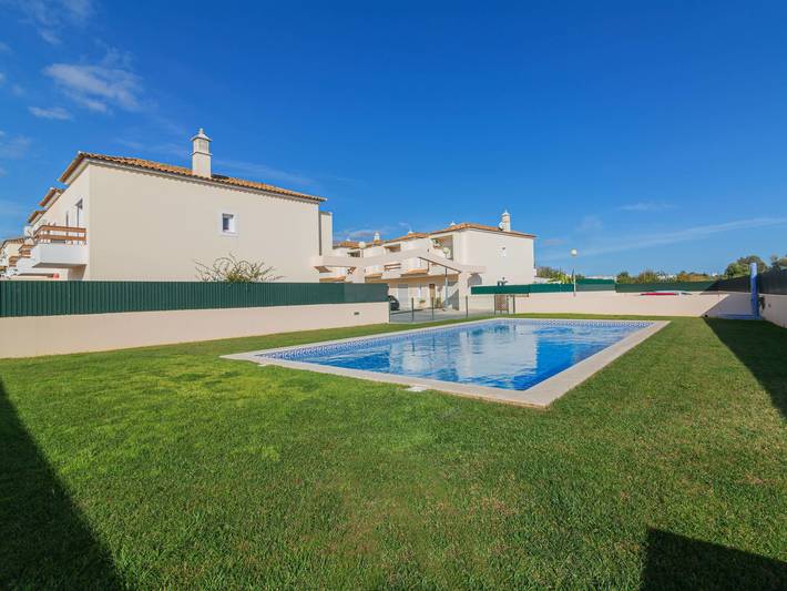 Casa de férias para 4 pessoas, com Terraço e Jardim em Ferreiras