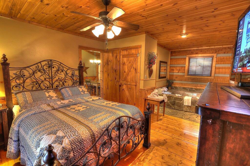 Buchen Sie für August und September und erhalten Sie 15% Rabatt auf 3 oder mehr Nächte! in Sevierville, Sevier County