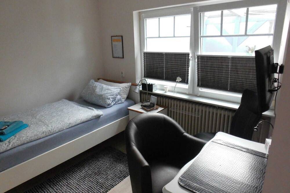 Ganze Wohnung, Haus Roseneck App. I - Ferienwohnungen I & Ii in Bad Bramstedt, Kreis Segeberg