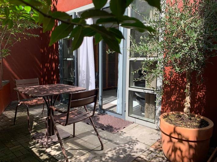 Pension voor 2 personen, met Terras en Uitzicht in Utrecht