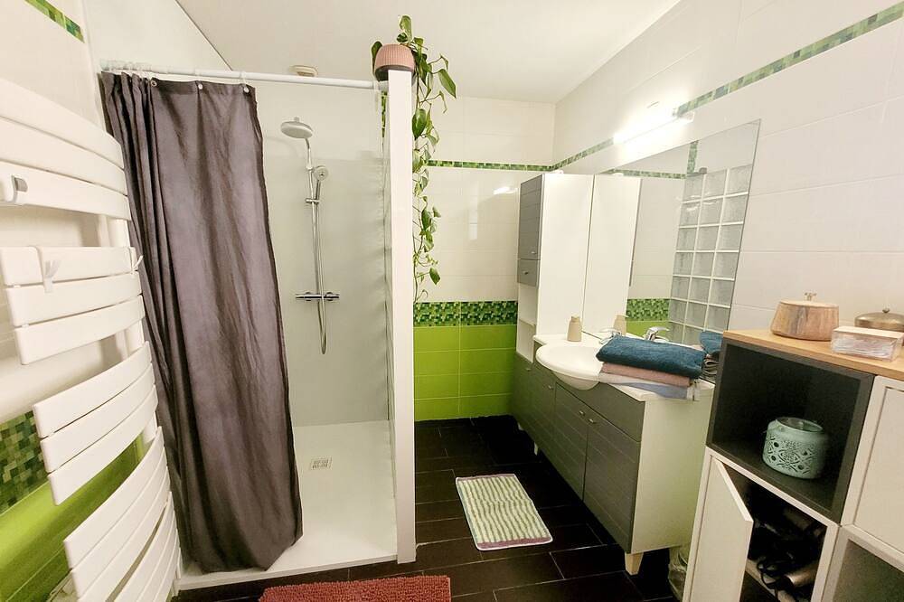 Charming house with swimming pool. Center Castres in Castres, Castres region