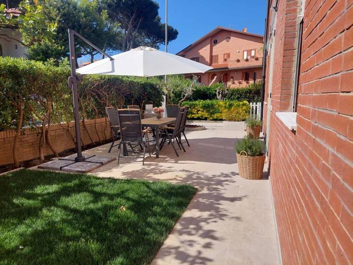 Appartamento per 3 persone, con Giardino e Panorama a Marina di Pisa