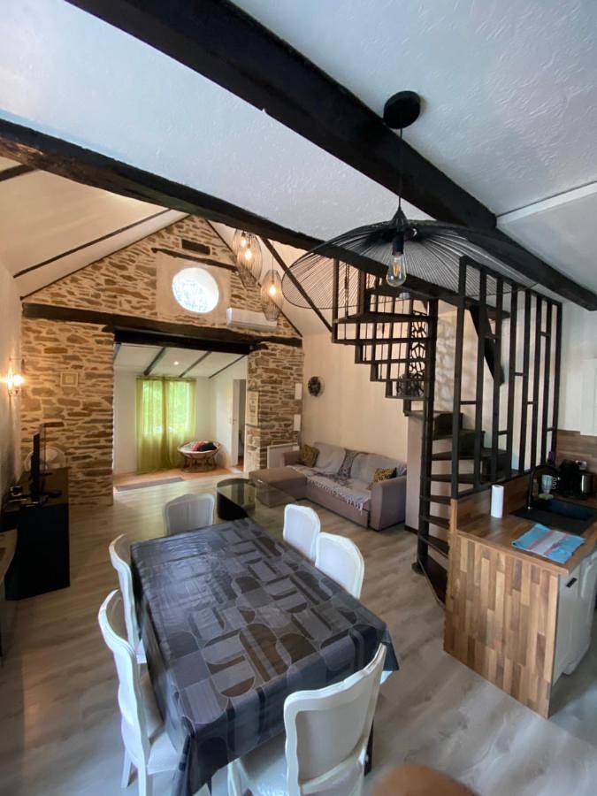 Location de vacances pour 6 personnes, avec terrasse et vue, animaux acceptés à Trébas - 2