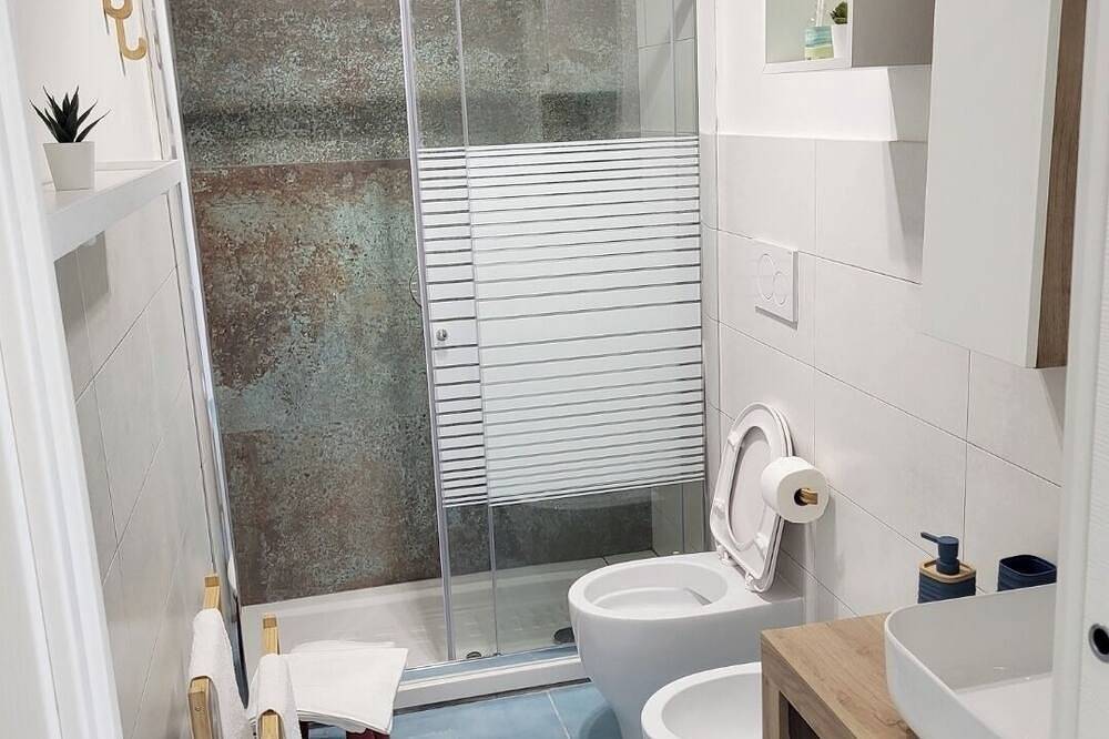 Entire apartment, In family accommodation when life begins and love never ends in Torre Annunziata, Vesuvio National Park