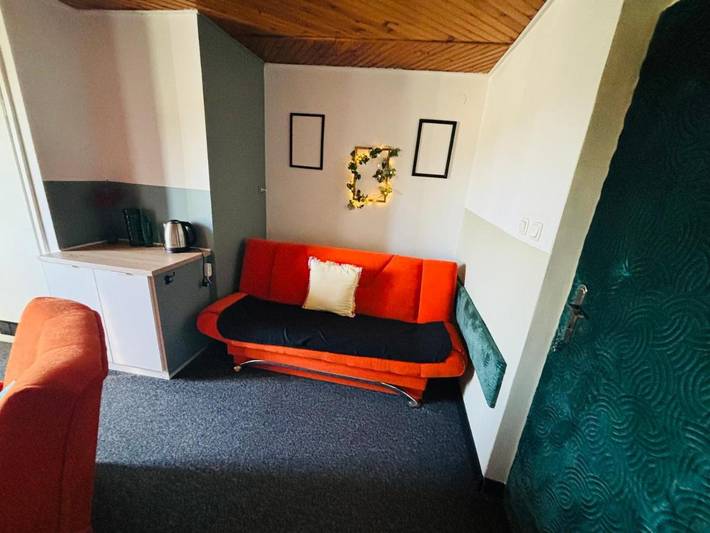 Apartament wakacyjny dla 4 osób, z balkon i ogród w Krosno
