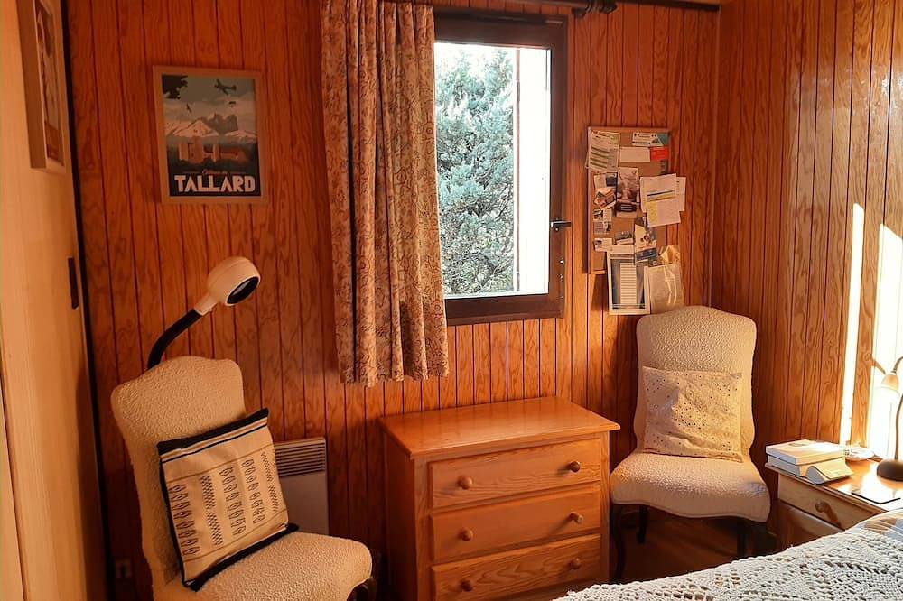 Chalet Traditionnel Chaleureux,Neige/ Soleil Hautes Alpes,Tout Confort in Chabottes, Parc national des Écrins
