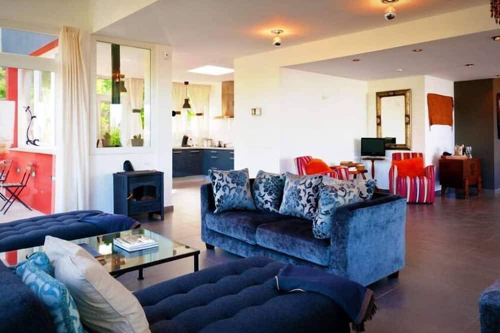 Beautiful Villa with garden Valsequillo 4bedrooms 8pers. in Era de Mota, Valsequillo de Gran Canaria
