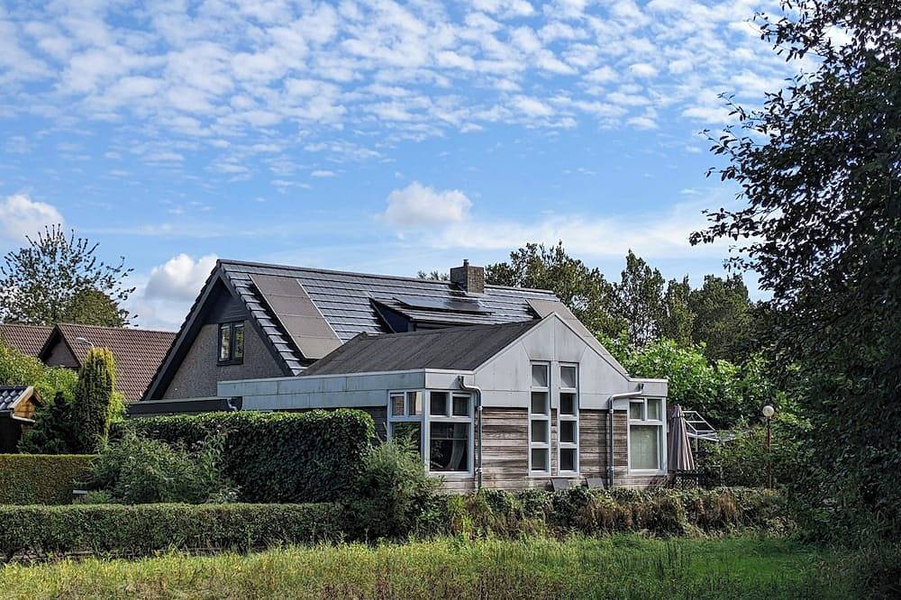 Geheel appartement, B&B Slaap Lekker | heerlijk overnachten aan de rand van het park in Dokkum in Dongeradeel, Nederlandse Noordzeekust