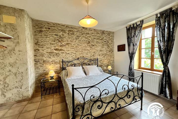 Location de vacances pour 11 personnes, avec terrasse et jardin à Villardonnel - 3