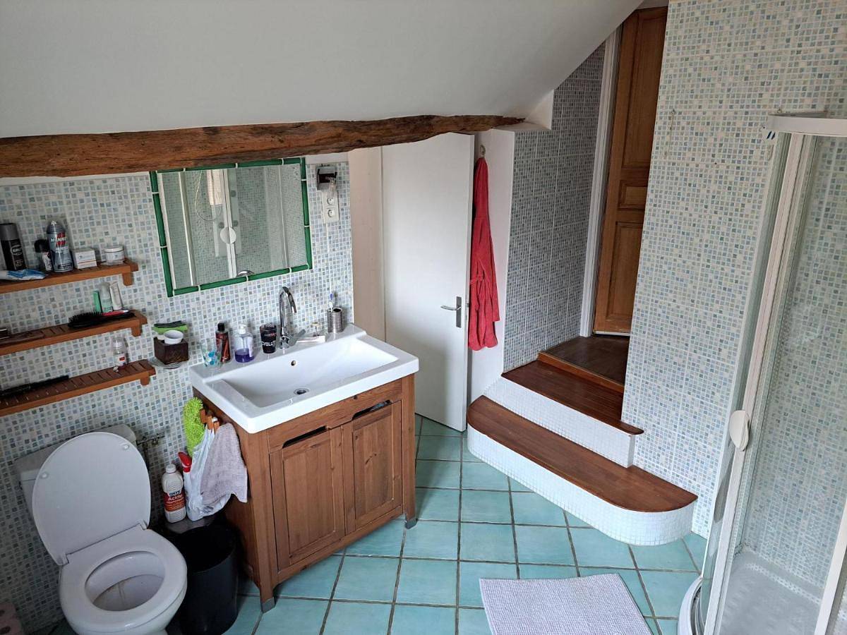 Quadruple Room in La Ville-du-Bois, Essonne
