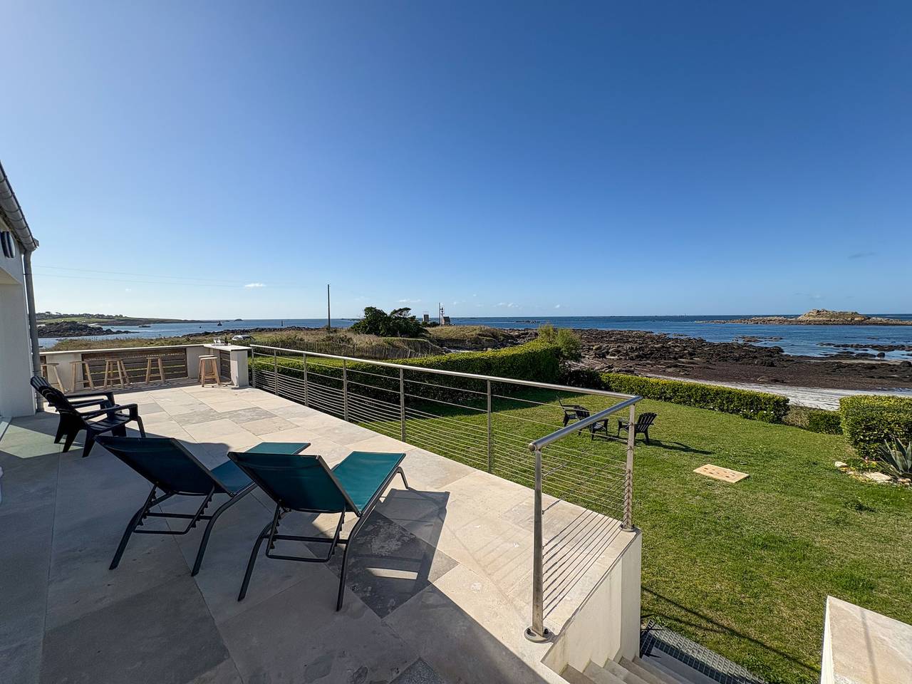 Ty Sunset - Vue Mer à 180° & accès Plage direct in Portsall, Ploudalmézeau