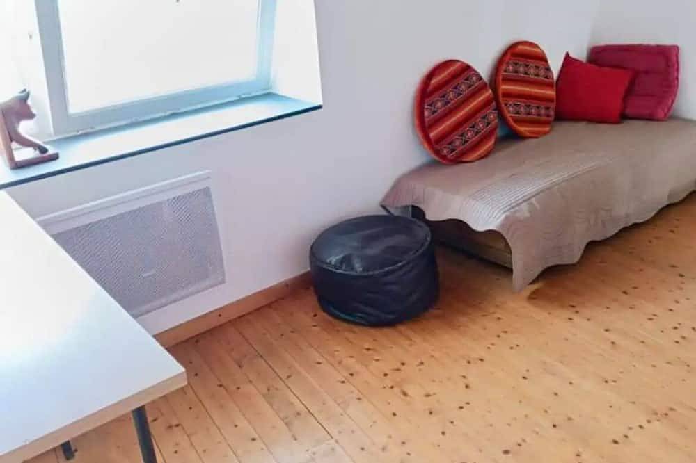 Maison de Ville Près de Locean in Marennes, Côte de Beauté