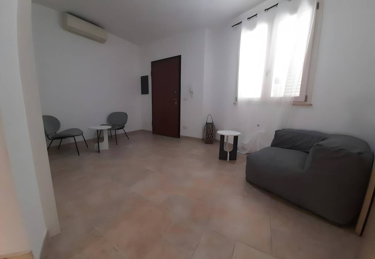 Zimmer 'L'Angolo- Camera 1' mit gemeinsamer Terrasse, Wlan und Klimaanlage in Porto Torres, Sassari Provinz