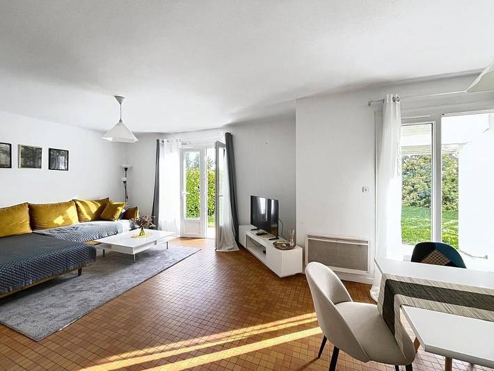 Location de vacances pour 6 personnes, avec Terrasse à Étauliers