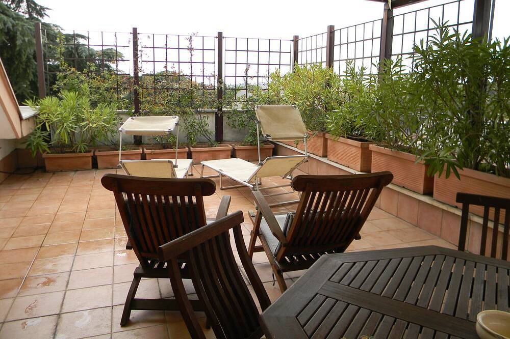 Ganze Wohnung, Gianicolo in der Nähe von Trastevere schönes Studio Vatikan gut mit großer Terrasse ausgestattet in Rom, Rom Provinz