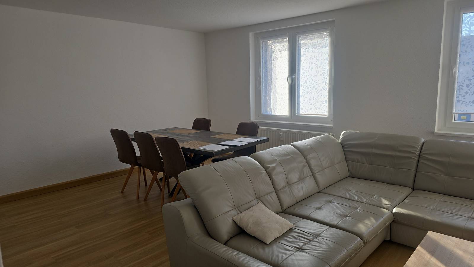 Ganze Ferienwohnung, Schöne Vollausgestattete Monteurs- Gästewohnung nähe Raffinerie Leuna und Geiseltalsee / 0304 in Braunsbedra, Saale-Unstrut