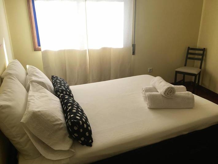 Gîte pour 6 personnes, avec balcon à Maia - 3