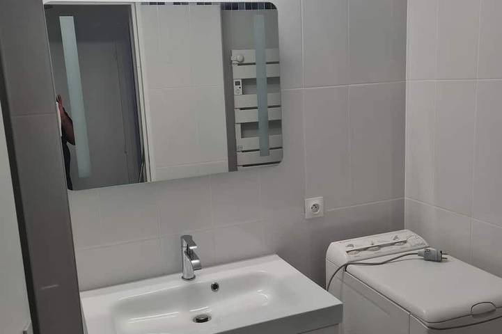 Gîte pour 4 personnes, avec jardin ainsi que balcon et piscine dans Office De Tourisme Cannes La Bocca - 4