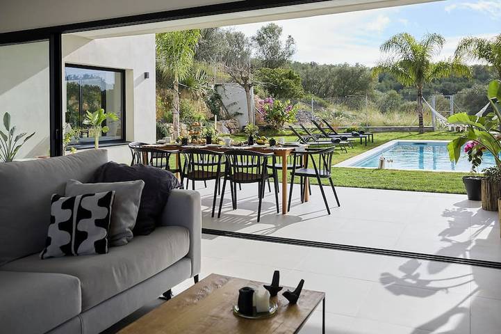 Villa Casa Selva – Luxe et Nature à 7 minutes en voiture de Sitges in Sant Pere de Ribes, Garraf