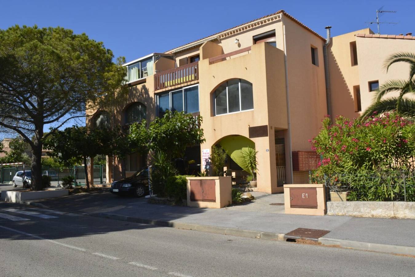Apartamento entero, La Parenthèse - Proche de la mer et centre ville in La Londe-les-Maures, Region de Toulon