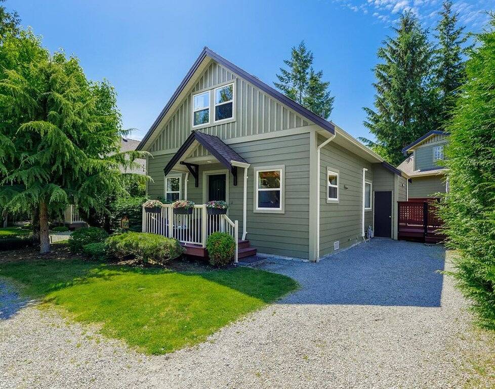 Fairwinds Cottage - Vancouver Island Getaway in Parksville, Regional District of Nanaimo