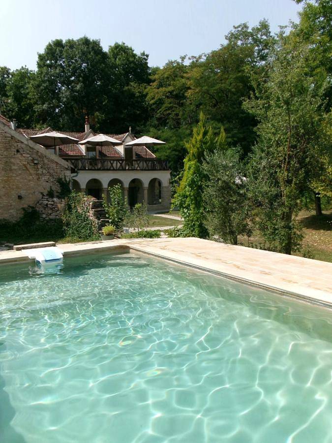 Location de vacances pour 2 personnes, avec piscine et vue ainsi que balcon et jardin à Saint-Loup-Géanges - 4