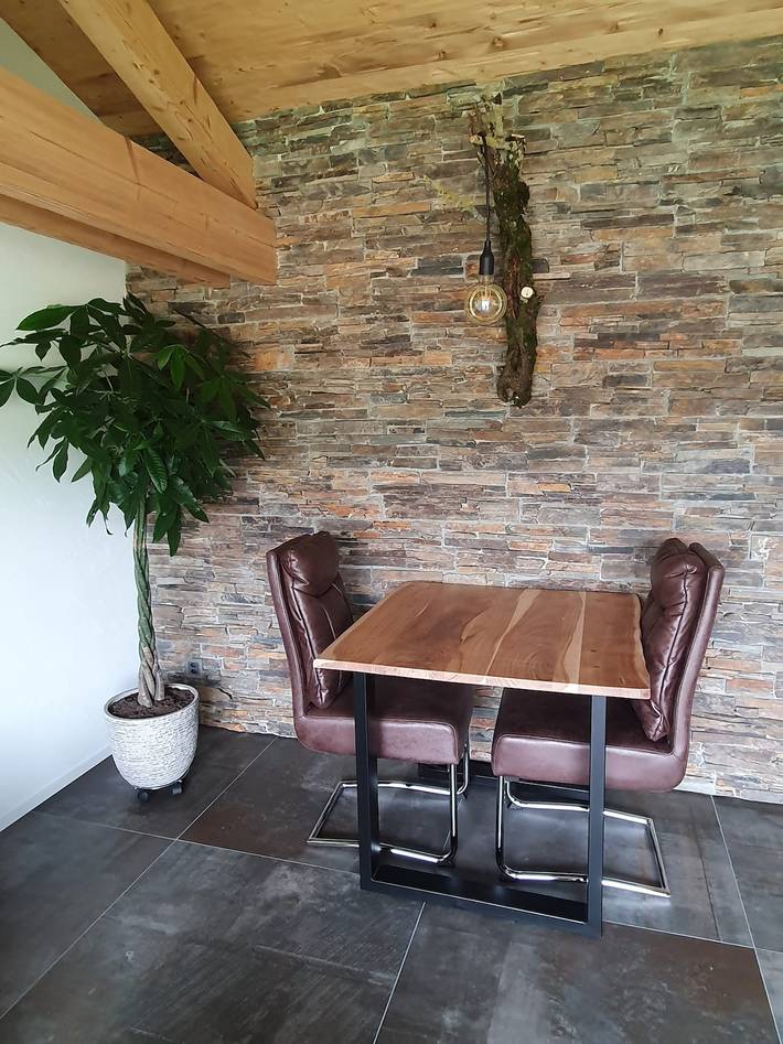 Gîte pour 2 personnes, avec balcon ainsi que jacuzzi et sauna dans Canton du Jura - 3