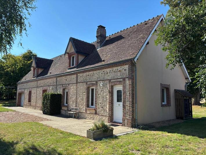 Location de vacances pour 5 personnes, avec Terrasse ainsi que Jardin et Vue à Happonvilliers - 2