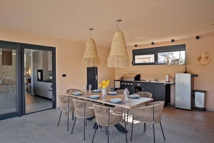 Stilvolle 4-Schlafzimmer-Villa mit Pool in Tar (Kroatien), Tar-Vabriga