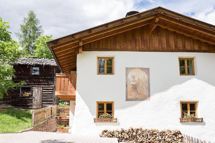 Chalet für 9 Personen, mit Balkon und Garten sowie Sauna in Hafling