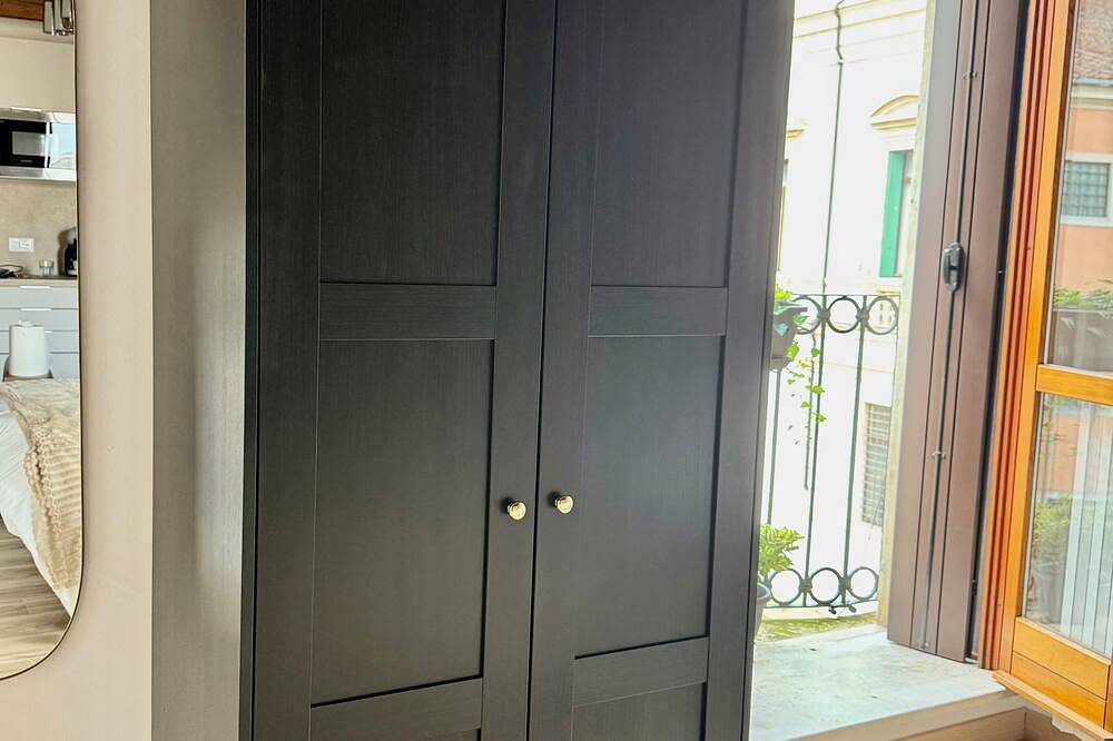 Appartamento intero, Cozy studio in a quaint Vicenza neighborhood perfect for relaxing in Vicenza, Provincia di Vicenza