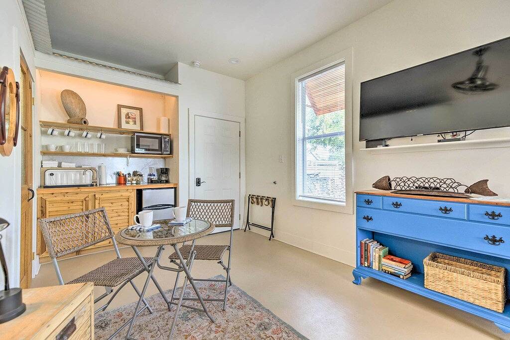 Ganze Wohnung, Neu! Old Town Getaway - zu Fuß zu den Geschäften, Restaurants, Bay in Bay St. Louis, Mississippi Gulf Coast