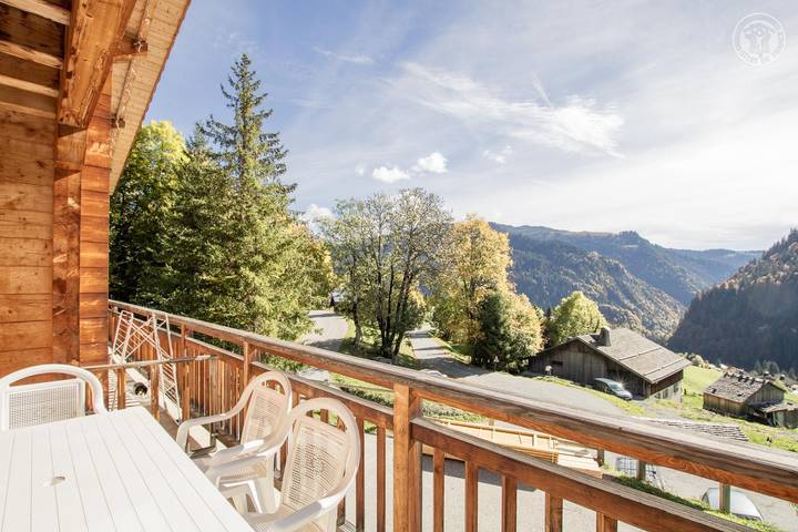 Gîte pour 6 personnes, avec terrasse, animaux acceptés à La Giettaz - 4