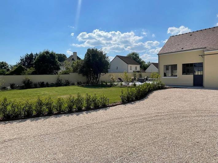 Location de vacances pour 12 personnes, avec terrasse ainsi que vue et piscine à Bligny-lès-Beaune - 2