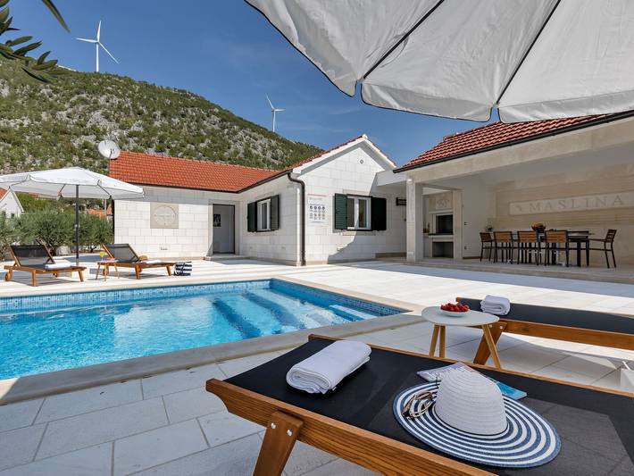 Villa Maslina - Ferienanlage Moja Stina in Dalmatinisches Zagora