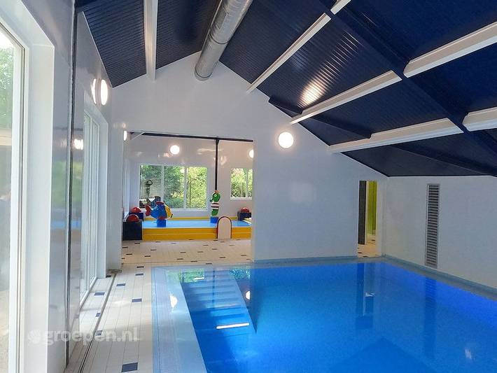 Location de vacances pour 62 personnes, avec terrasse et balcon/terrasse à Putten - 3