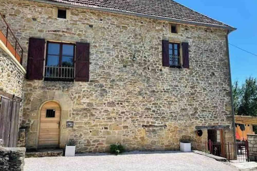 Holiday Home / Black Périgord / Pool in Saint-Julien-de-Lampon, Quercy