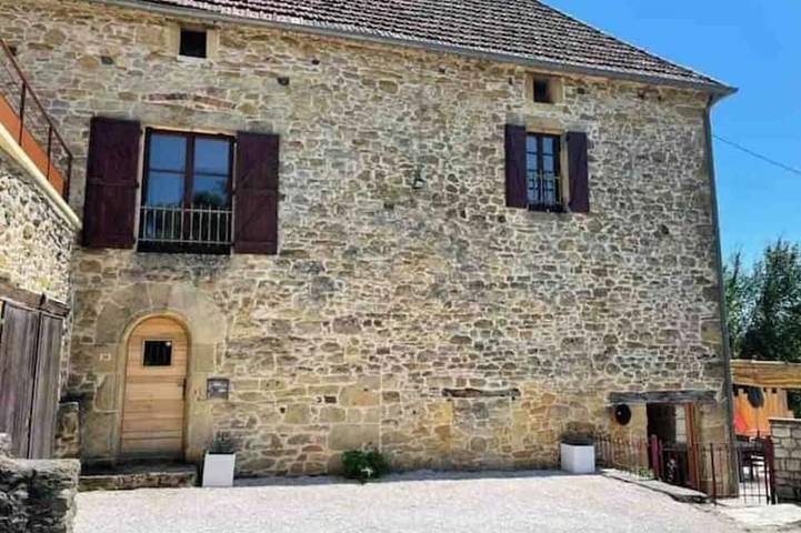 Maison de vacances pour 12 personnes, avec Terrasse et Jardin à Saint-Julien-de-Lampon