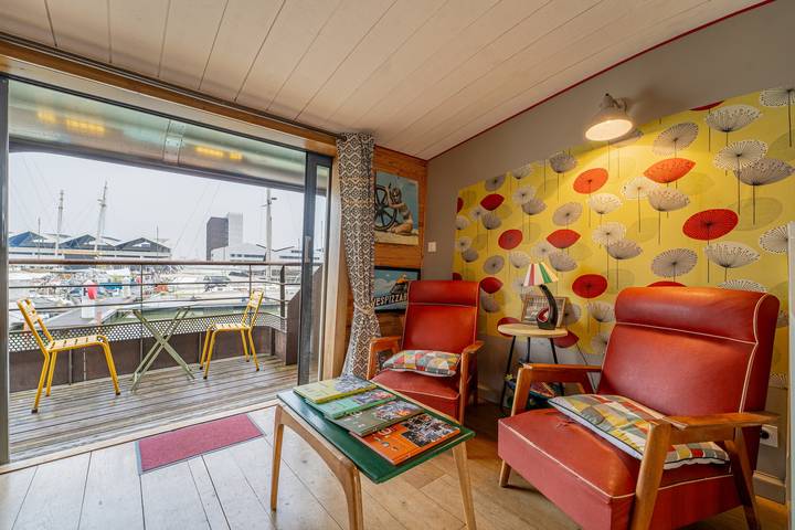 Bateau pour 2 personnes, avec terrasse à Bordeaux