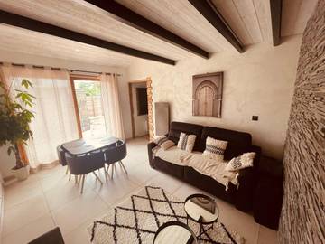 Gîte pour 4 personnes, avec vue et jardin dans Plage d'Albigny