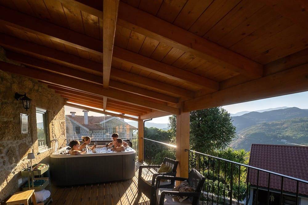 Caminho Gerês | Heritage Eco-Cottage - jacuzzi in Lindoso, Gerês