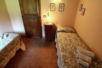 Agriturismo per 4 Persone in Todi, Provincia di Terni, Foto 1