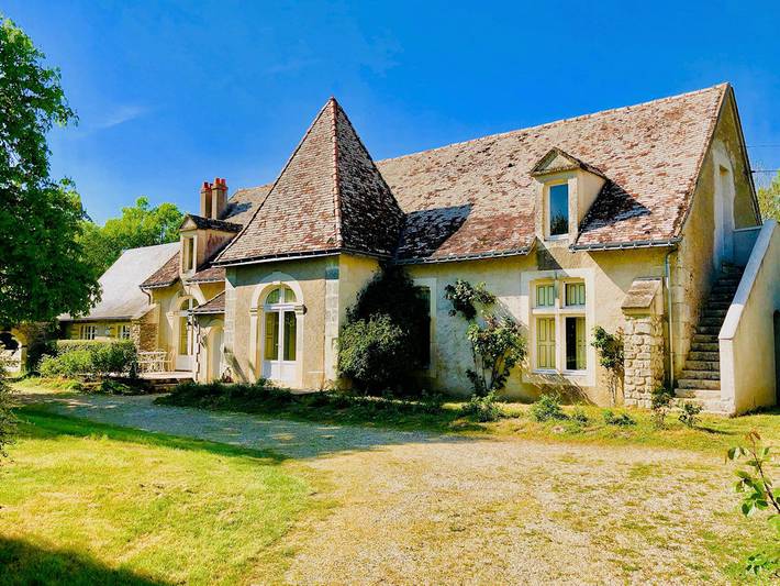 Villa pour 15 personnes, avec terrasse ainsi que jardin et piscine