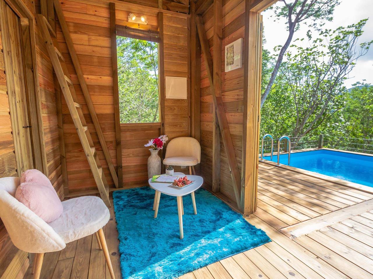 Appartement entier, Jungle Lodge Privater Swimmingpool in Deshaies, Guadeloupe