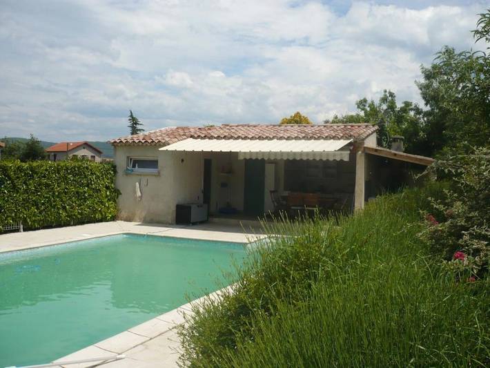 Gîte pour 4 personnes, avec jardin ainsi que vue et piscine, adapté aux familles à Cléon-d'Andran - 2