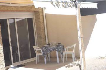 Gîte pour 2 personnes, avec terrasse, animaux acceptés dans Plage d'Honneur