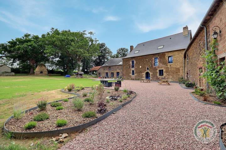 Gîte pour 8 personnes, avec jardin et piscine à Iffendic - 2