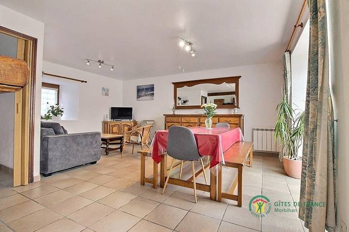 Gîte pour 4 personnes, avec jardin et terrasse dans Theix-Noyalo - 4