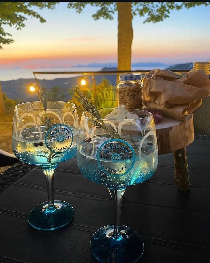 Casa vacanza per 3 persone, con Balcone e Terrazza nonché Giardino e Sauna a Ogliastro Cilento